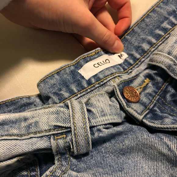 CELLO Shorts - Picture 4 of 4